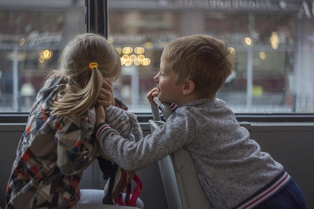 Autobuses EMT para Ir al Colegio en Madrid: Las Mejores Líneas por Barrio