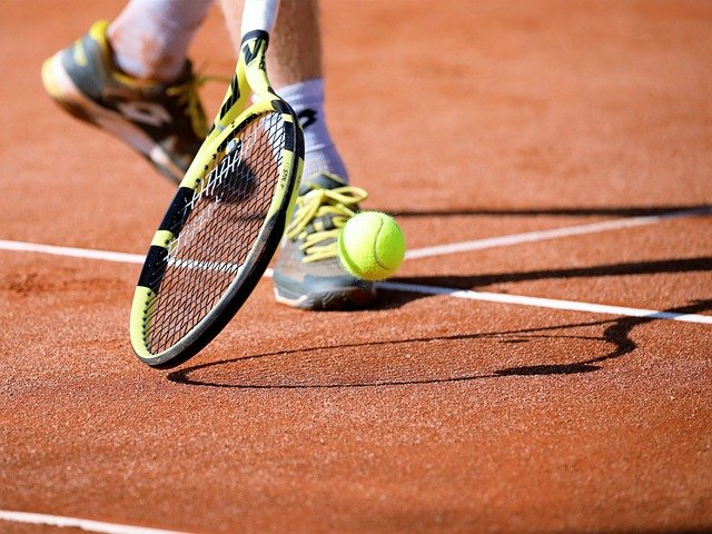 Escuelas de Tenis para Niños en Madrid: Clubs, Precios y Niveles