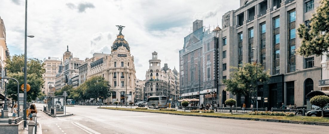 Bulos y Educación en Madrid: Impacto en la Elección de Centro Escolar